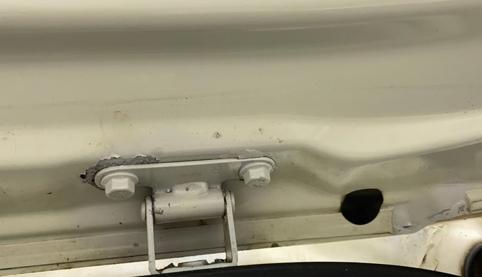 2018 Mahindra KUV 100 NXT K4+ P 6 STR, Petrol, Manual, 55,590 km, Dicky (Boot door) - Slightly rusted