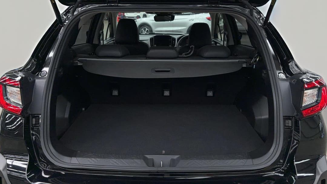 2023 Subaru Crosstrek AWD 2.0s, Automatic, 40946 km, Boot Inside View