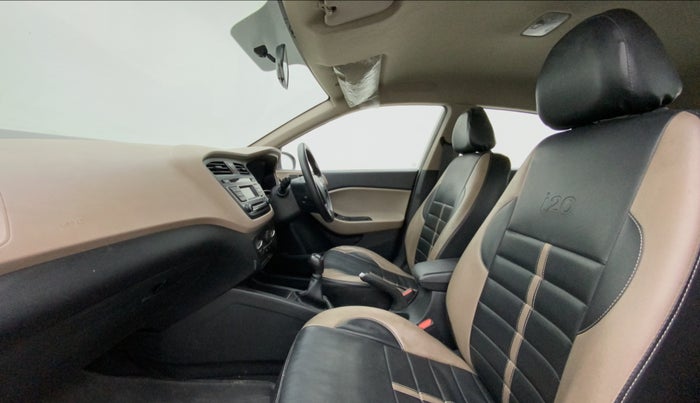2017 Hyundai Elite i20 MAGNA EXECUTIVE 1.2, Petrol, Manual, 63,963 km, Right Side Front Door Cabin