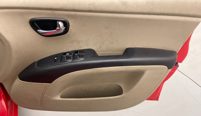 2012 Hyundai i10 MAGNA 1.1, Petrol, Manual, 69,732 km, Driver Side Door Panels Control