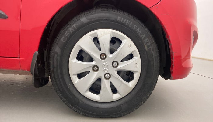 2012 Hyundai i10 MAGNA 1.1, Petrol, Manual, 69,732 km, Right Front Wheel