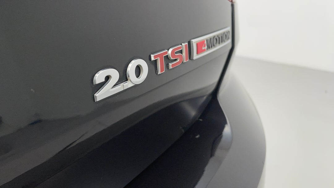 Badge (Boot Right Side)