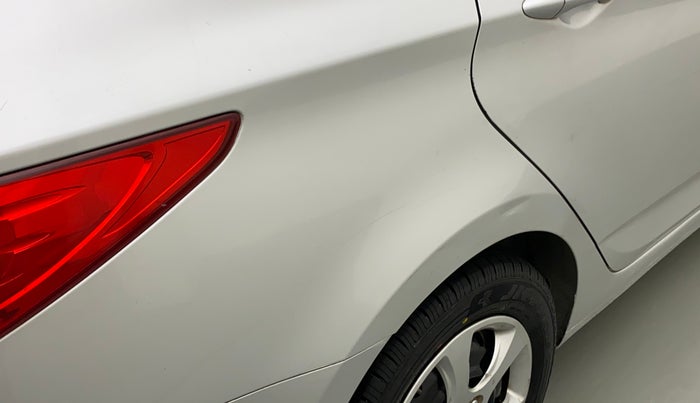 2011 Hyundai Verna FLUIDIC 1.4 VTVT, Petrol, Manual, 49,908 km, Right quarter panel - Minor scratches