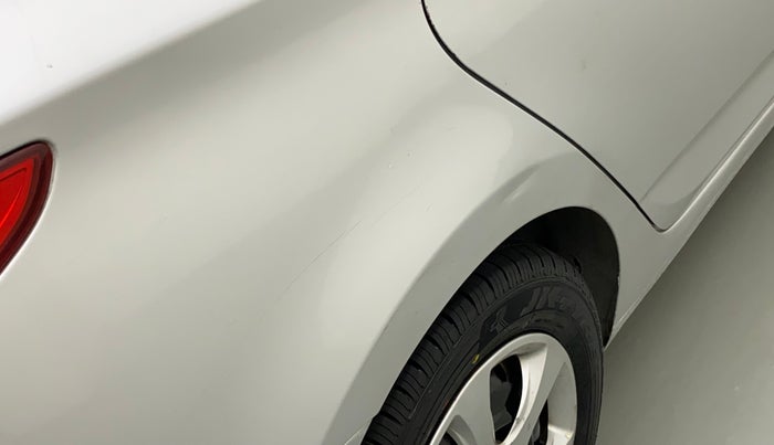 2011 Hyundai Verna FLUIDIC 1.4 VTVT, Petrol, Manual, 49,908 km, Right quarter panel - Slightly dented