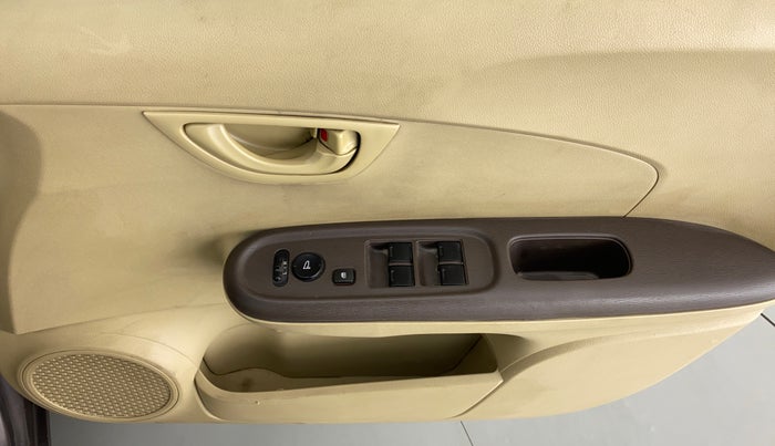 2013 Honda Amaze 1.2 SMT I VTEC, Petrol, Manual, 64,275 km, Driver Side Door Panels Control