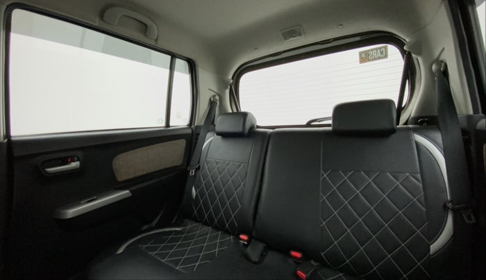 2015 Maruti Wagon R 1.0 VXI, Petrol, Manual, 60,497 km, Right Side Rear Door Cabin