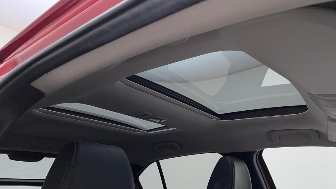 Interior Sunroof/Moonroof