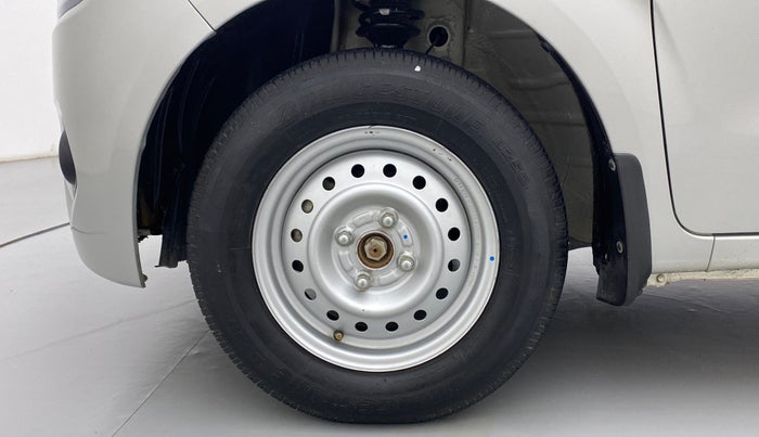 2020 Maruti New Wagon-R LXI 1.0 L, Petrol, Manual, 47,198 km, Left Front Wheel