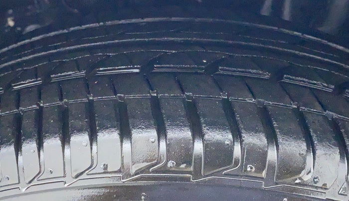 2015 Honda Jazz 1.2 S MT, Petrol, Manual, 16,568 km, Left Front Tyre Tread