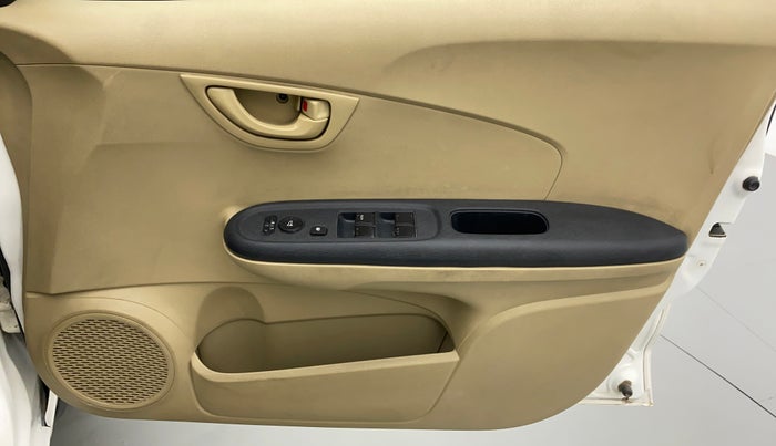 2015 Honda Amaze 1.2 SMT I VTEC, Petrol, Manual, 57,907 km, Driver Side Door Panels Control