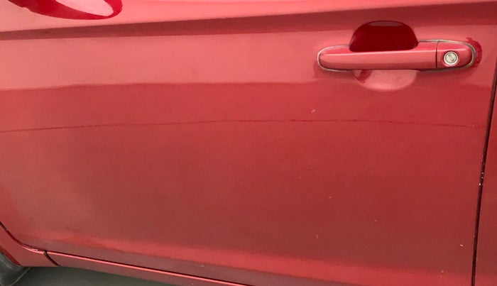 2010 Hyundai i20 MAGNA (O) 1.2, Petrol, Manual, 65,702 km, Front passenger door - Upto 4 inch Scratches + Count of scratches 3-5 ( Metal not Visible)