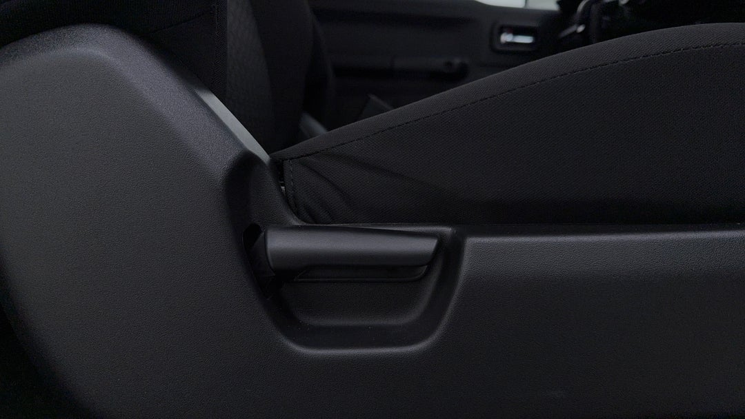 2022 Suzuki Jimny Jimny, Automatic, 26778 km, Drivers Side Adjustment Panel