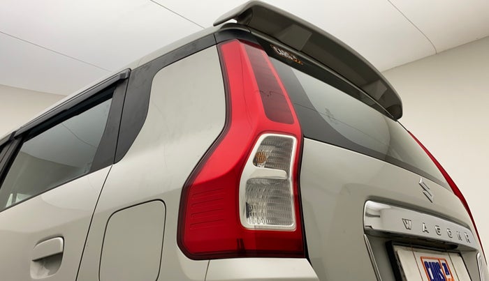 2019 Maruti New Wagon-R VXI (O) 1.2 AMT, Petrol, Automatic, 43,249 km, Left tail light - Minor scratches