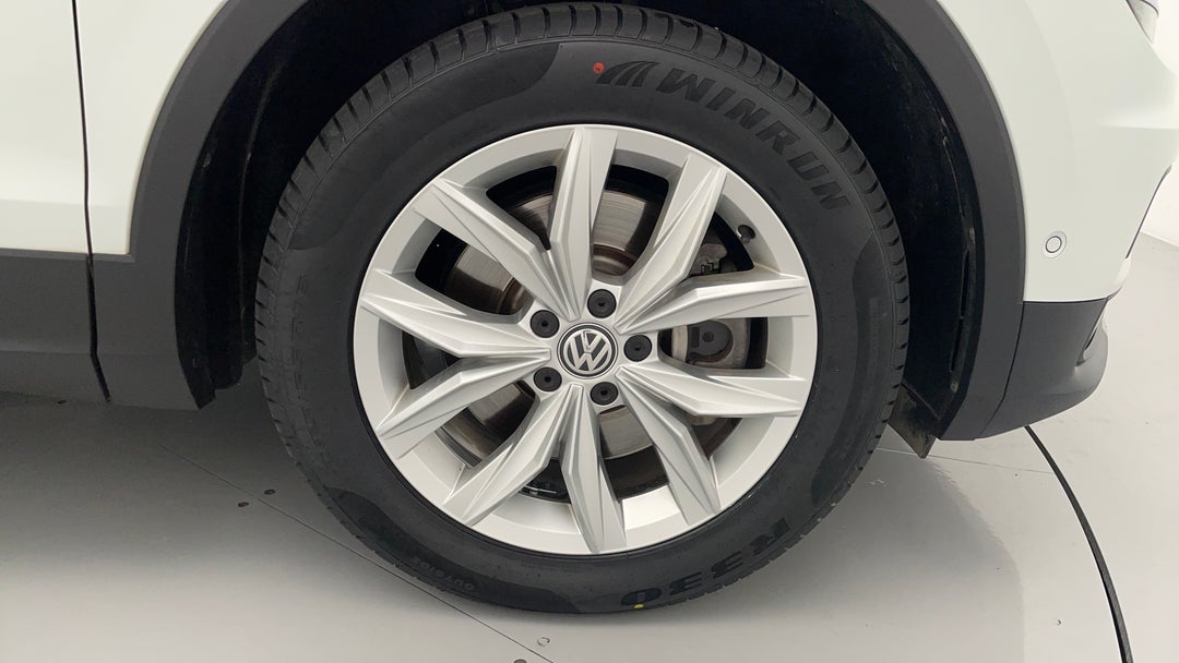 2018 Volkswagen Tiguan 132 Tsi Comfortline, Automatic, 118238 km, Right Front Wheel