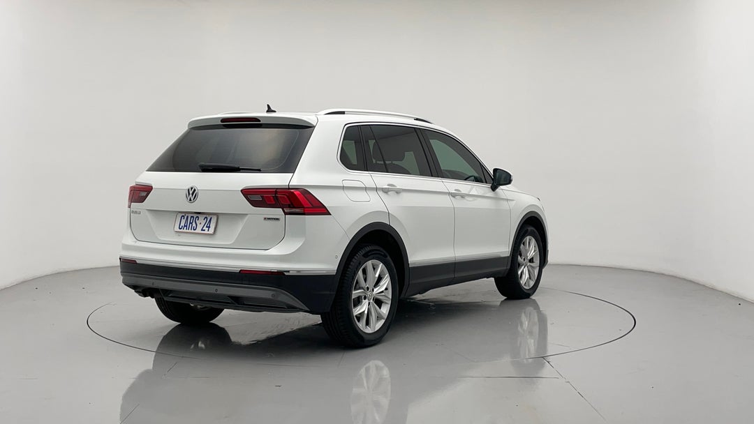 2018 Volkswagen Tiguan 132 Tsi Comfortline, Automatic, 118238 km, Right Back Diagonal (45- Degree) View