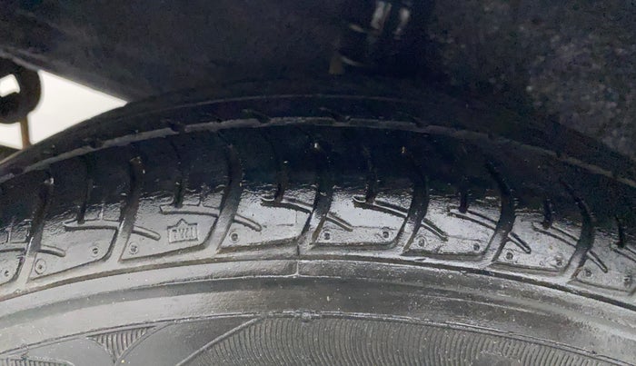 2019 Datsun Go T, CNG, Manual, 62,535 km, Right Rear Tyre Tread