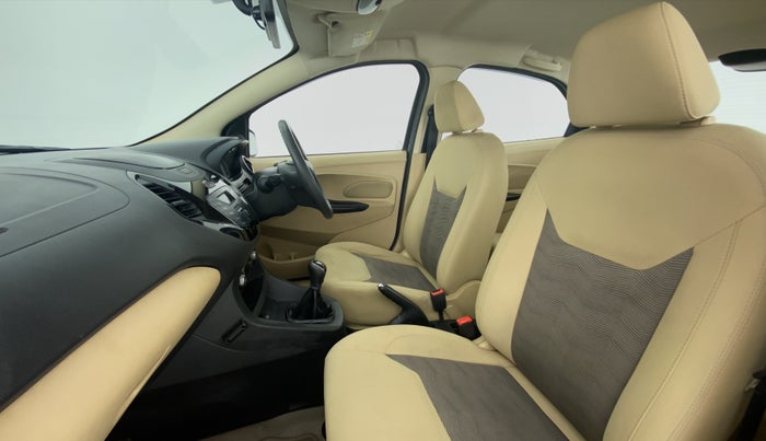 2018 Ford Figo Aspire 1.2 TITANIUM PETROL, Petrol, Manual, 33,815 km, Right Side Front Door Cabin