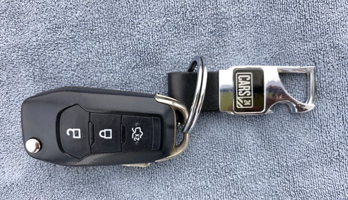 2018 Ford Figo Aspire 1.2 TITANIUM PETROL, Petrol, Manual, 33,815 km, Key Close Up