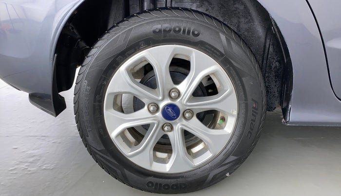 2018 Ford Figo Aspire 1.2 TITANIUM PETROL, Petrol, Manual, 33,815 km, Right Rear Wheel
