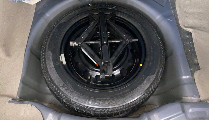 2018 Ford Figo Aspire 1.2 TITANIUM PETROL, Petrol, Manual, 33,815 km, Spare Tyre
