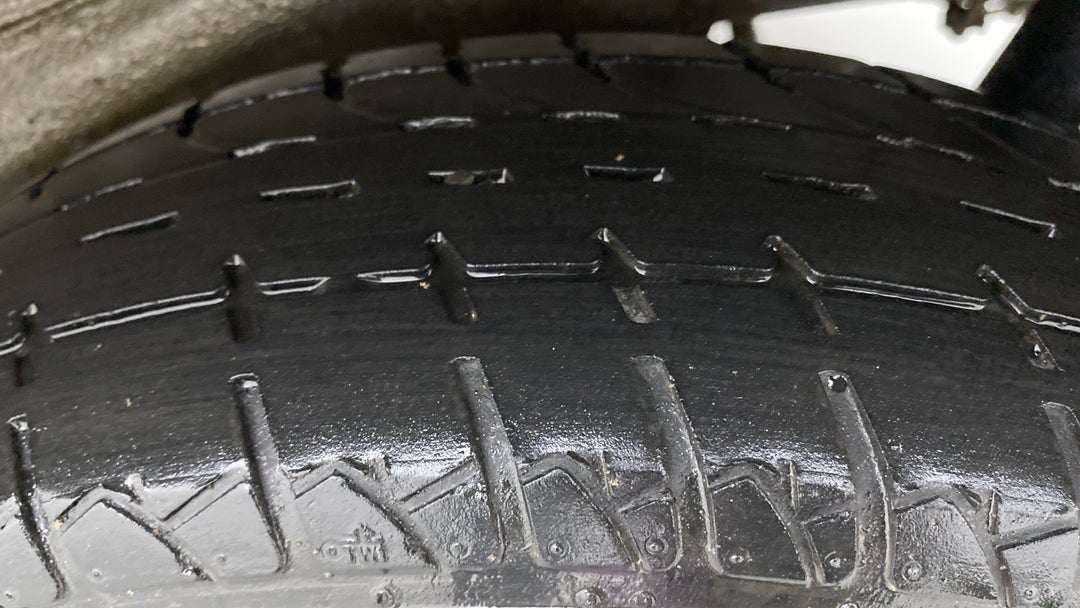 Left Rear Tyre Tread