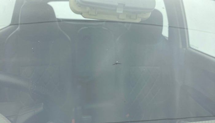2016 Mahindra Kuv100 K4 6 STR, Petrol, Manual, 64,630 km, Front windshield - Minor spot on windshield