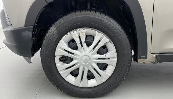 2016 Mahindra Kuv100 K4 6 STR, Petrol, Manual, 64,630 km, Left Front Wheel