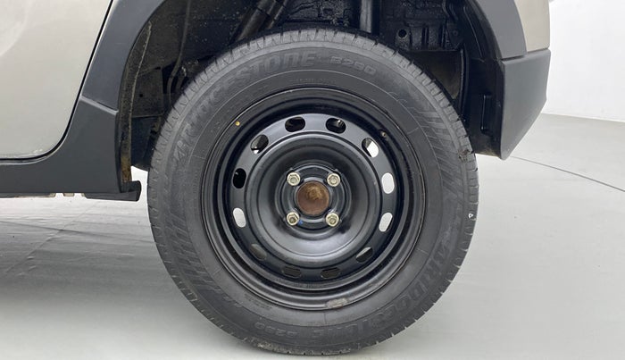 2016 Mahindra Kuv100 K4 6 STR, Petrol, Manual, 64,630 km, Left Rear Wheel