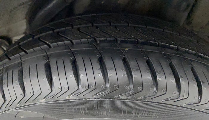 2018 Hyundai Verna 1.6 VTVT SX, Petrol, Manual, 44,760 km, Left Rear Tyre Tread