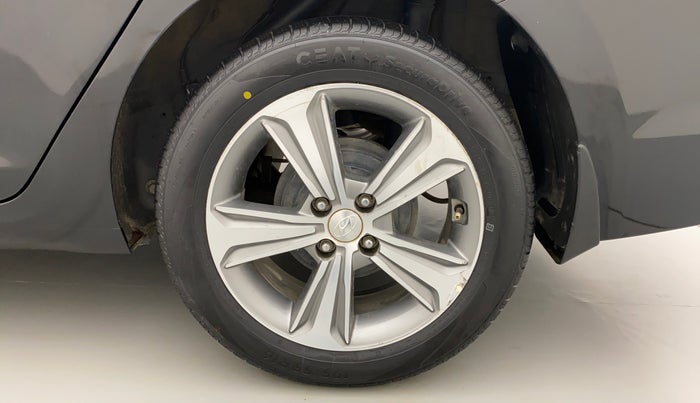 2018 Hyundai Verna 1.6 CRDI SX + AT, Diesel, Automatic, 38,821 km, Left Rear Wheel