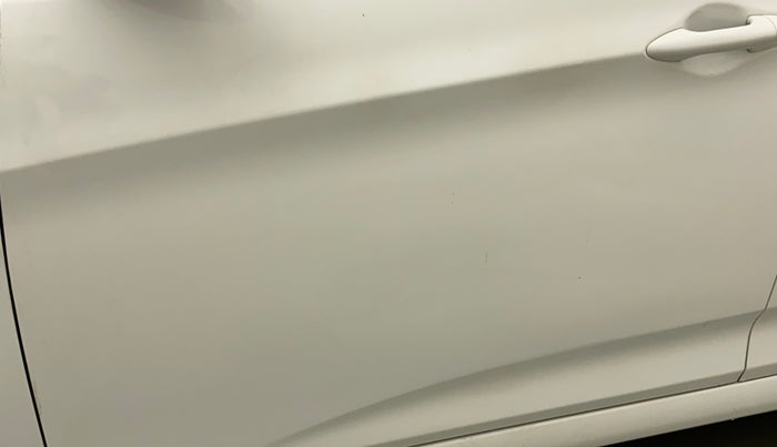 2015 Hyundai Verna FLUIDIC 4S 1.6 VTVT S, Petrol, Manual, 52,816 km, Front passenger door - Paint has faded