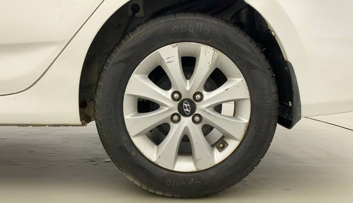 2015 Hyundai Verna FLUIDIC 4S 1.6 VTVT S, Petrol, Manual, 52,816 km, Left Rear Wheel