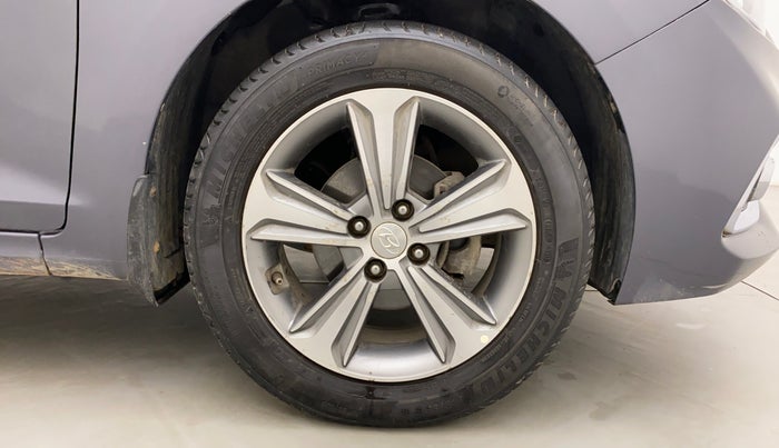 2018 Hyundai Verna 1.6 VTVT SX (O) AT, Petrol, Automatic, 39,051 km, Right Front Wheel