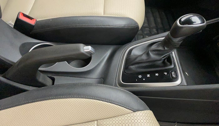 2018 Hyundai Verna 1.6 VTVT SX (O) AT, Petrol, Automatic, 39,051 km, Gear Lever