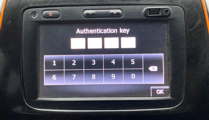 2018 Renault Kwid RXT 1.0, Petrol, Manual, 1,02,862 km, Infotainment system - Music system is locked