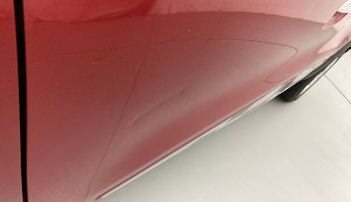 2018 Renault Kwid RXT 1.0, Petrol, Manual, 1,02,862 km, Front passenger door - Slightly dented