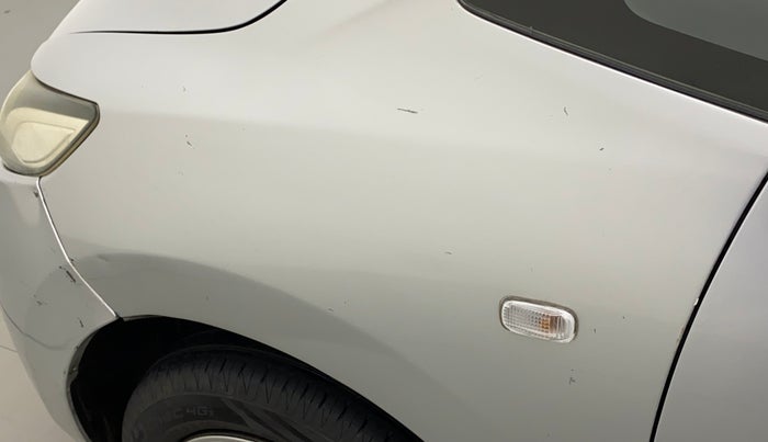 2016 Honda Jazz 1.2L I-VTEC S, Petrol, Manual, 1,01,652 km, Left fender - Minor scratches