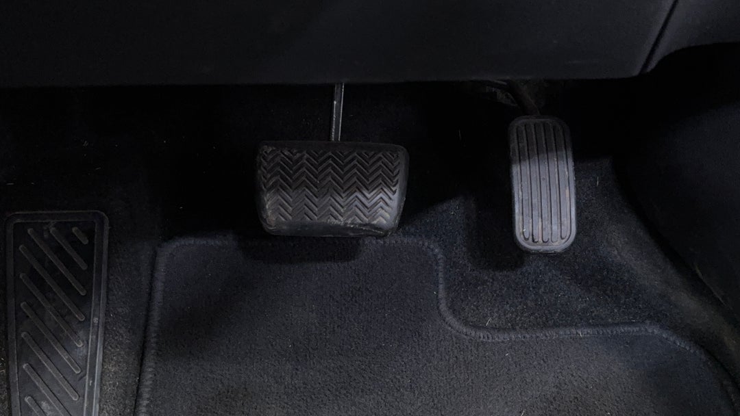 2023 Toyota Corolla Ascent Sport, Automatic, 58331 km, Pedals and Footmat