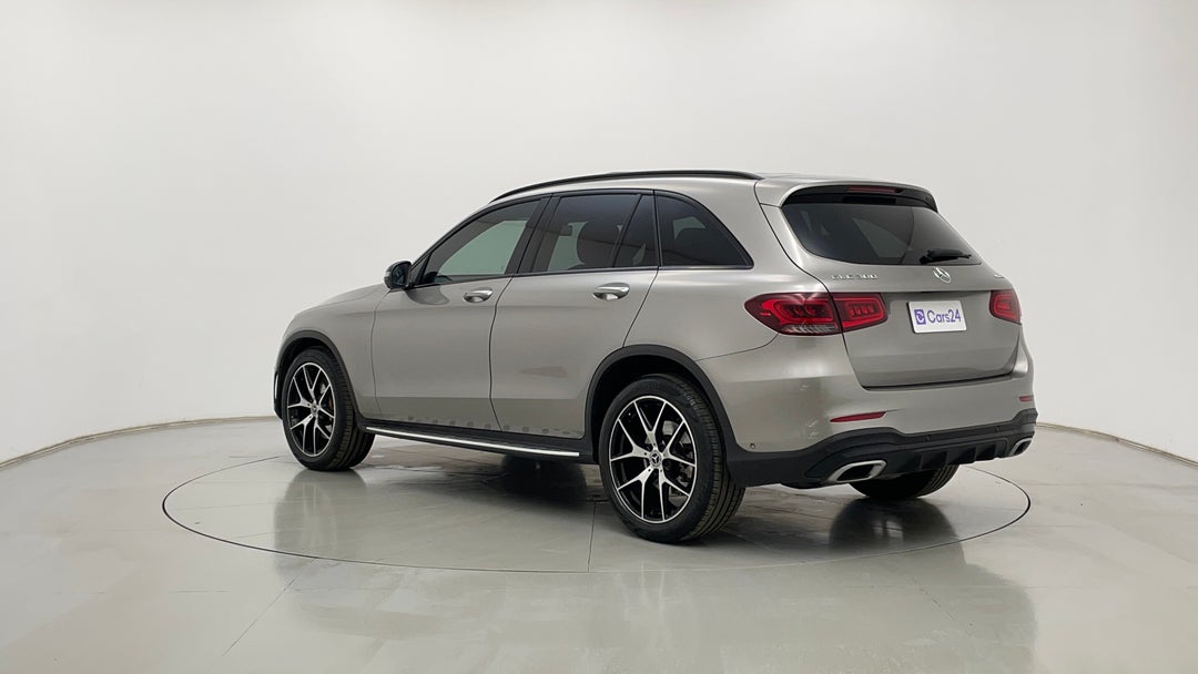 Left Back Diagonal (45- Degree) View