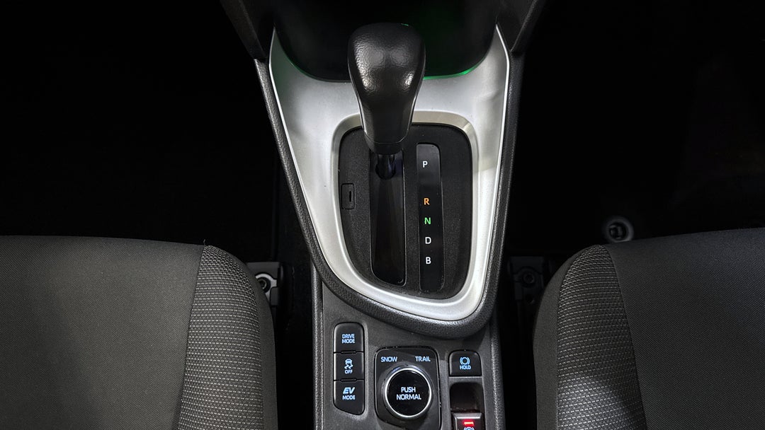 2021 Toyota Yaris Cross Gx Hybrid (AWD), Automatic, 63594 km, Gear Lever 