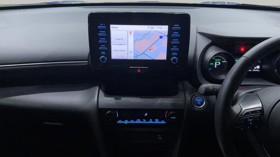 2023 Toyota Yaris Cross Gxl Hybrid, Automatic, 35134 km, Center Console