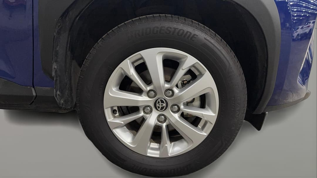 2023 Toyota Yaris Cross Gxl Hybrid, Automatic, 35134 km, Right Front Wheel