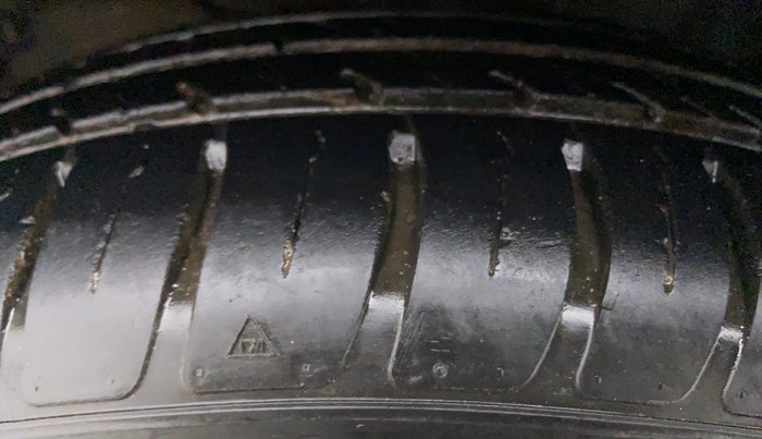 2019 Maruti Dzire VXI, Petrol, Manual, 15,840 km, Left Front Tyre Tread