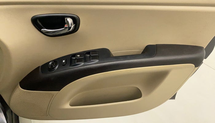 2011 Hyundai i10 SPORTZ 1.2, Petrol, Manual, 55,644 km, Driver Side Door Panels Control