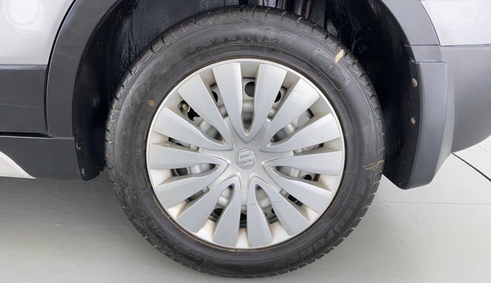 2015 Maruti S Cross SIGMA 1.3, Diesel, Manual, 70,504 km, Left Rear Wheel