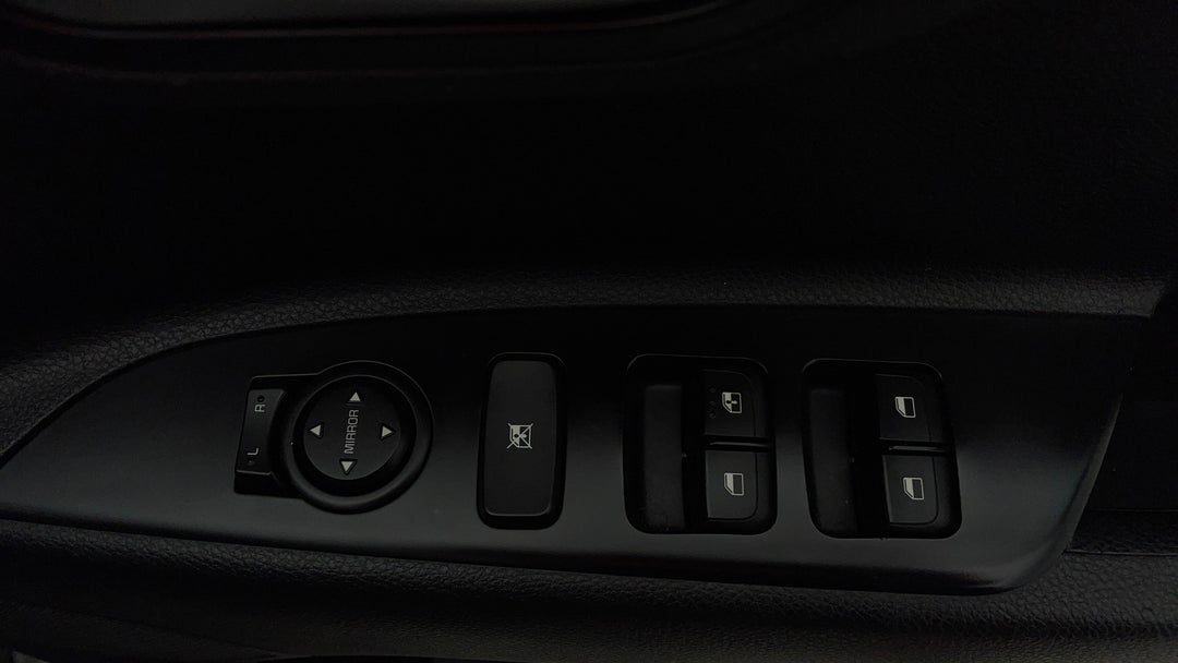 2018 Kia Rio S, Automatic, 44900 km, Drivers Side Door Panel Controls