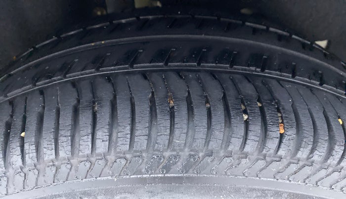 2015 Ford Ecosport 1.5 AMBIENTE TDCI, Diesel, Manual, 49,085 km, Right Rear Tyre Tread