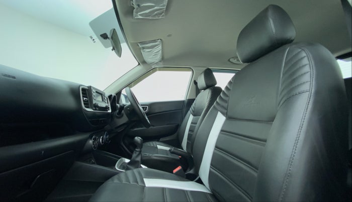 2020 Hyundai VENUE S MT 1.2 KAPPA, Petrol, Manual, 1,862 km, Right Side Front Door Cabin