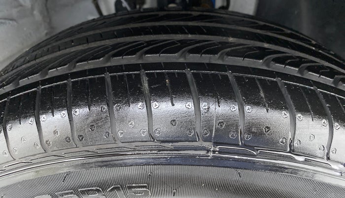 2020 Hyundai VENUE S MT 1.2 KAPPA, Petrol, Manual, 1,862 km, Right Front Tyre Tread