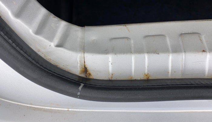 2017 Datsun Redi Go T (O), Petrol, Manual, 48,784 km, Dicky (Boot door) - Slightly rusted